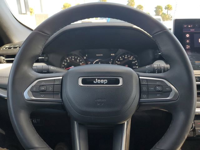 Used 2023 Jeep Compass Limited image 20