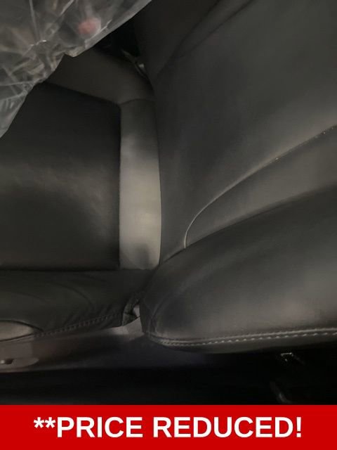 Used 2022 Toyota Prius XLE image 2