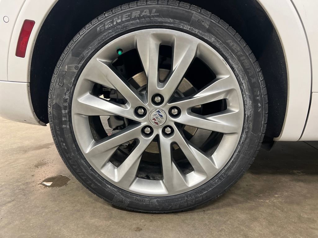 Certified 2023 Buick Envision Avenir image 9