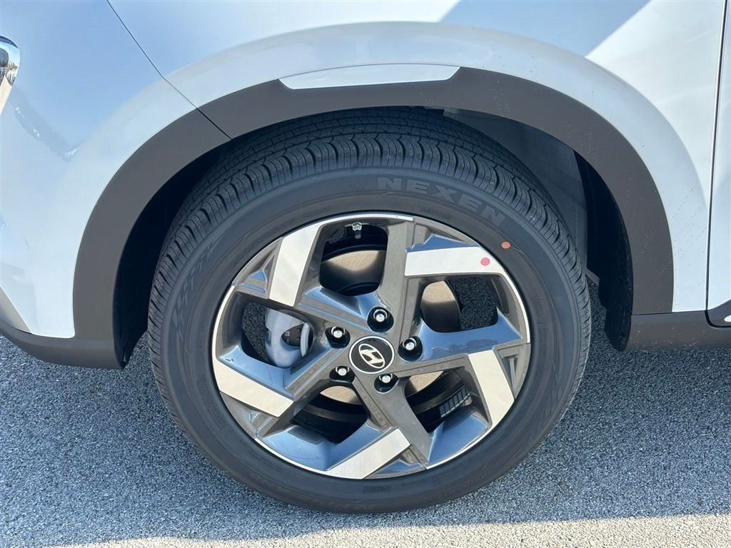 New 2026 Hyundai Venue SEL FWD image 9