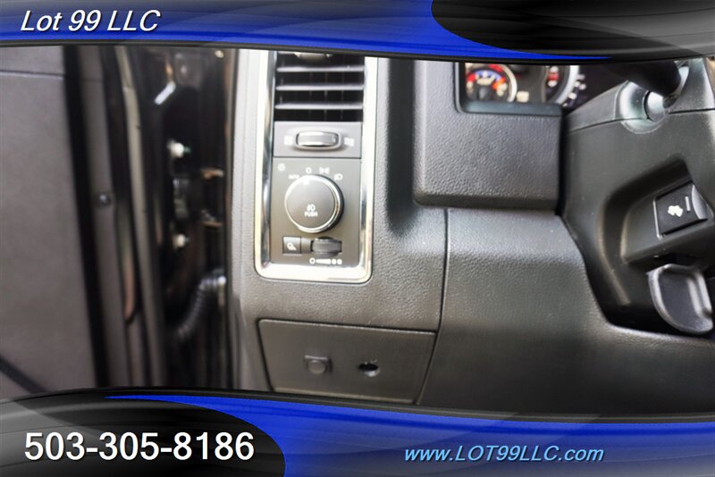 Used 2014 RAM 2500 Laramie w/ Black Appearance Group AWD/4WD image 26