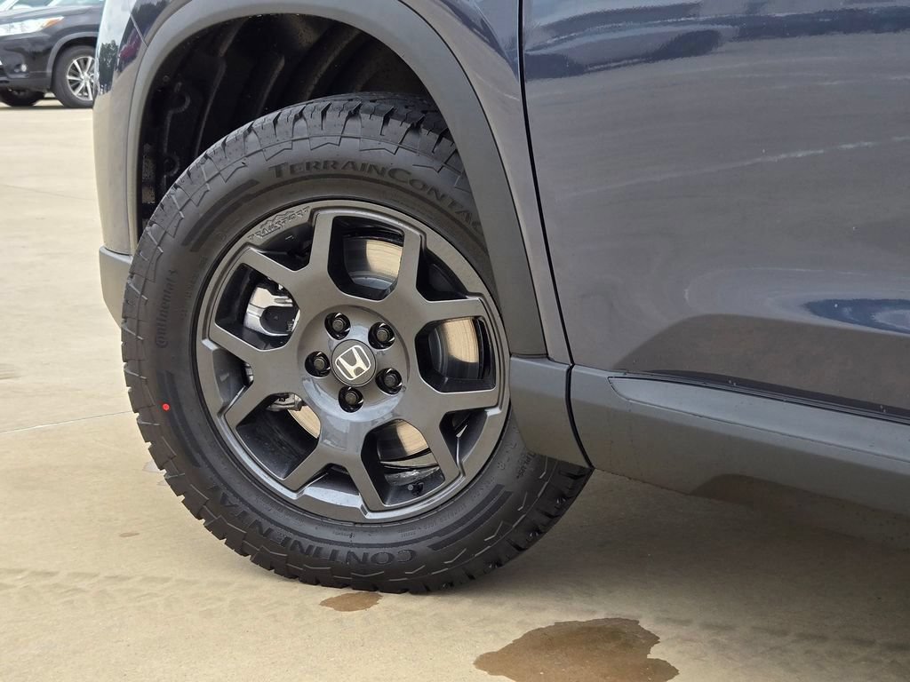 New 2026 Honda Pilot TrailSport image 9