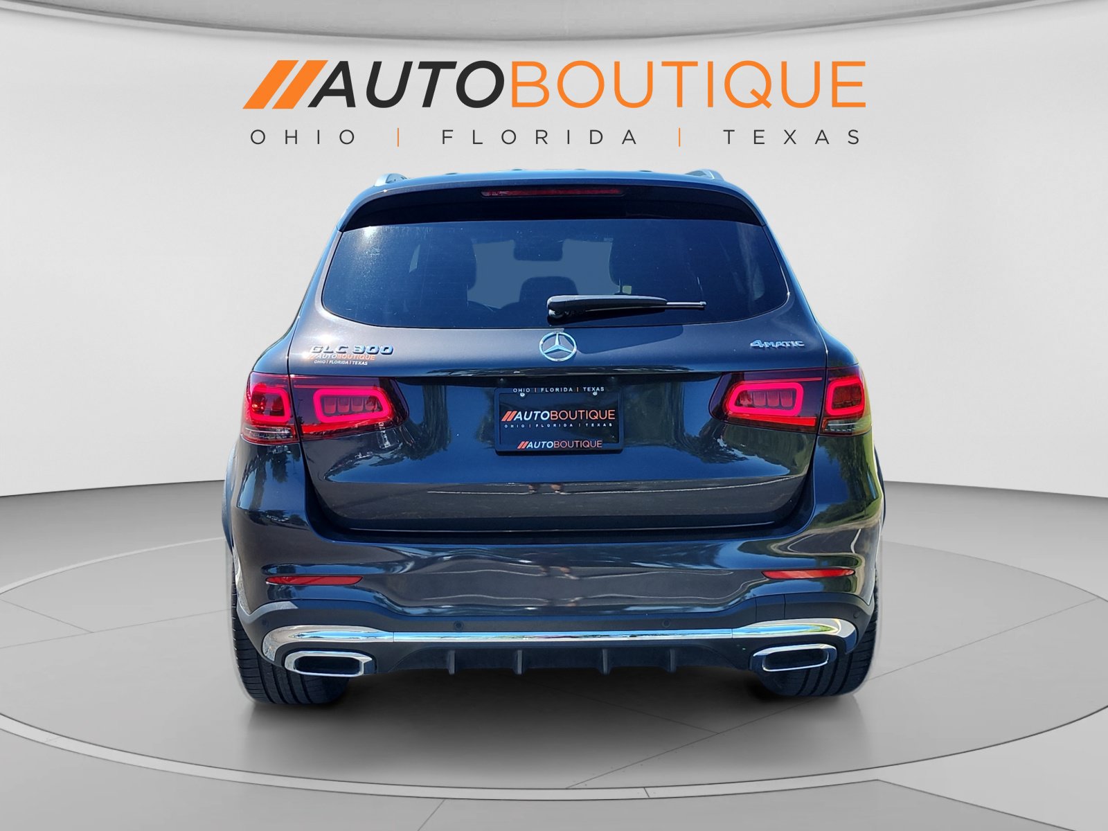 Used 2022 Mercedes-Benz GLC 300 4MATIC w/ AMG Line image 4