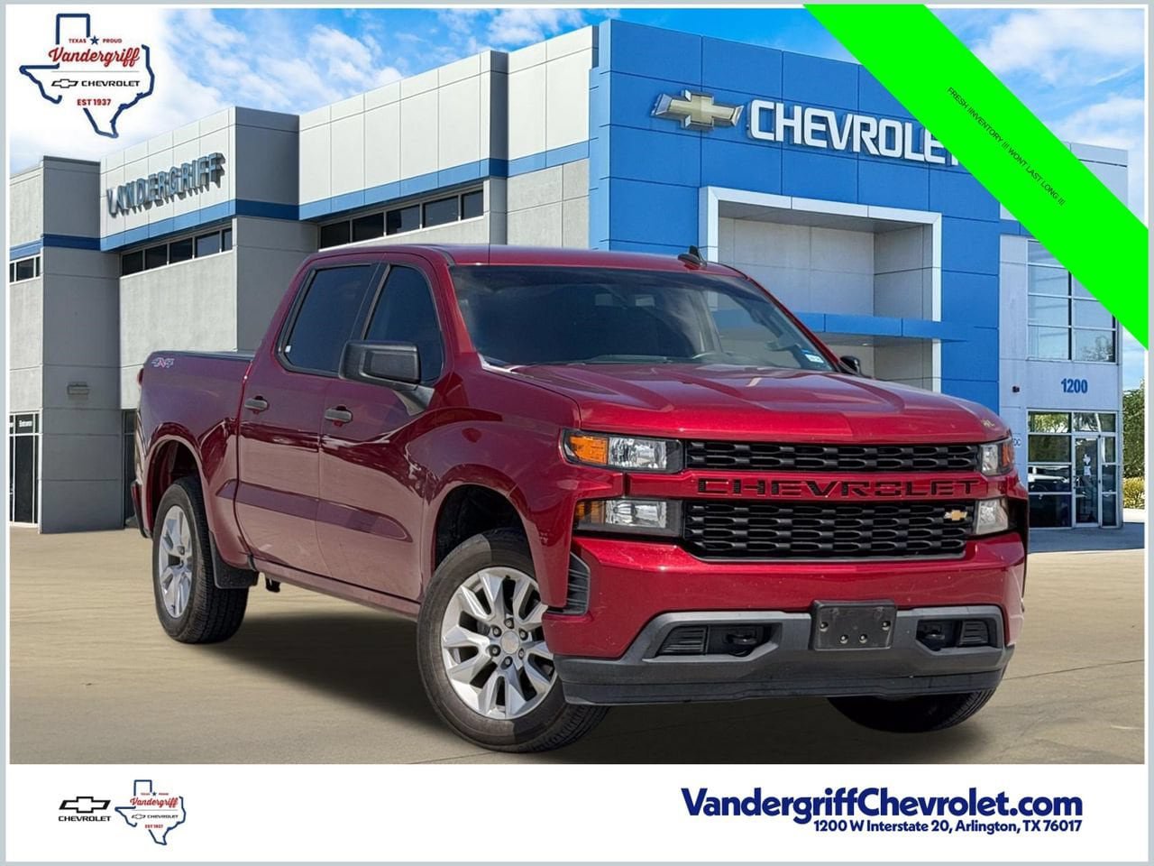 Used 2019 Chevrolet Silverado 1500 Custom w/ Custom Value Package AWD/4WD image 1