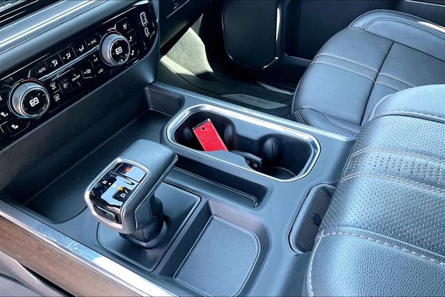 Used 2024 Chevrolet Silverado 1500 High Country w/ Technology Package AWD/4WD image 13