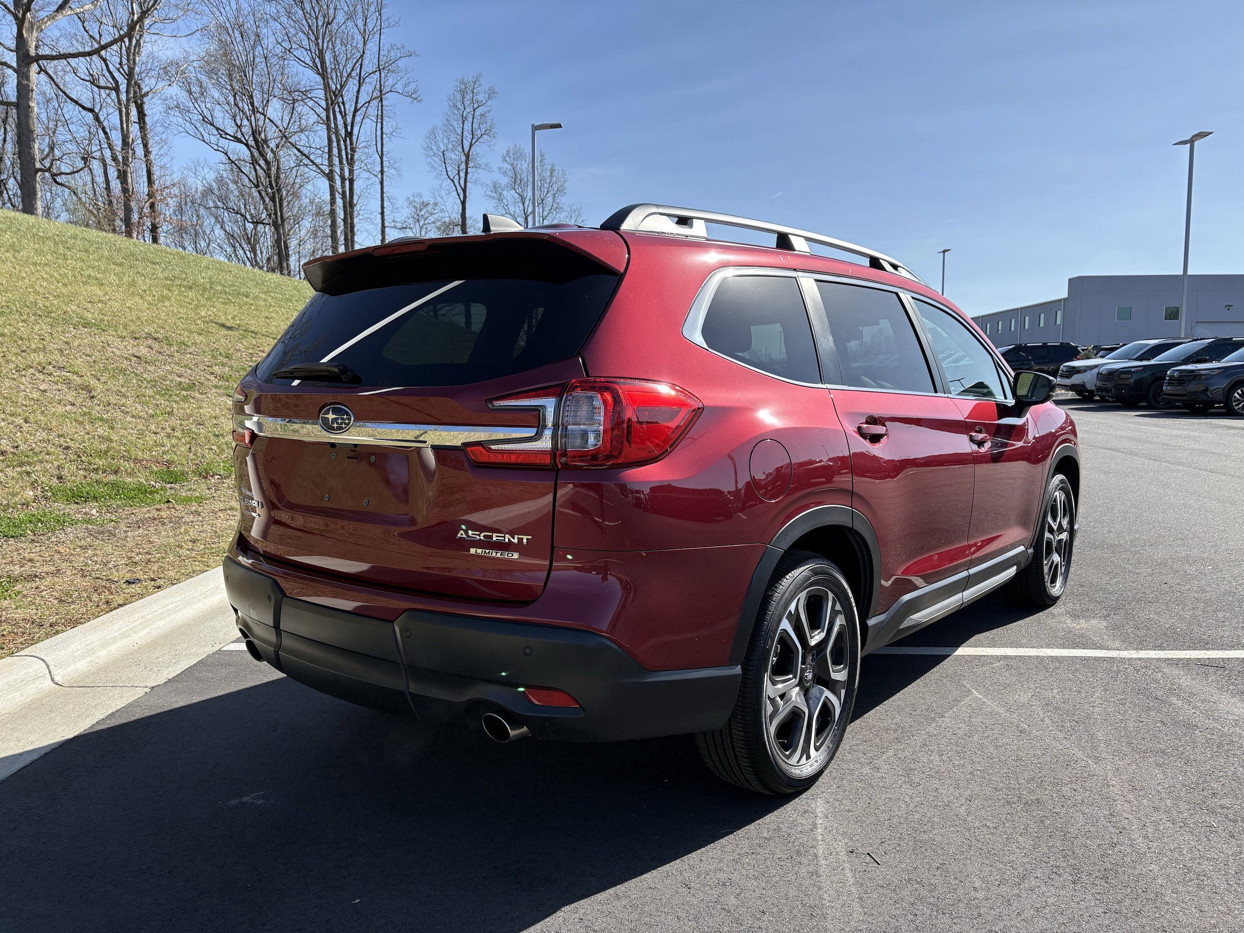 Certified 2024 Subaru Ascent Limited w/ Technology Package image 9