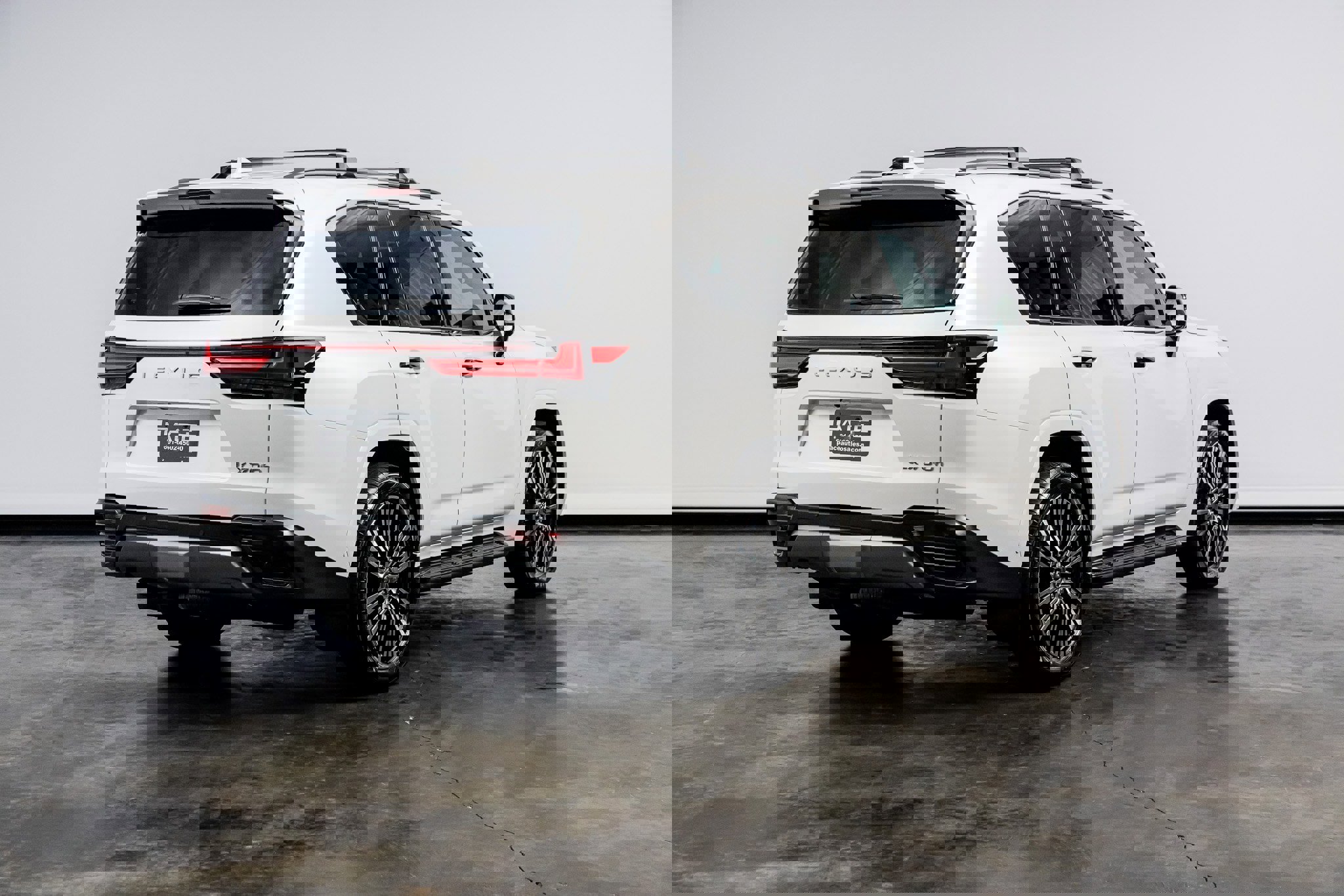 Used 2025 Lexus LX 700h Luxury image 24