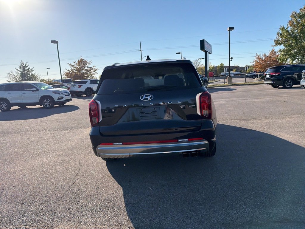 Used 2024 Hyundai Palisade Calligraphy image 7