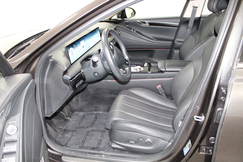 Used 2025 Genesis G80 2.5T image 19