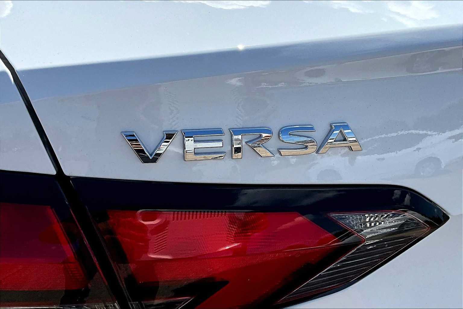 Certified 2025 Nissan Versa S w/ Trunk Package FWD image 8