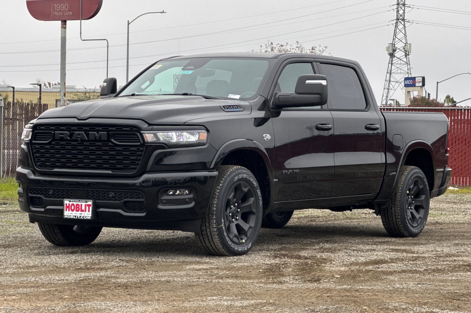 New 2026 RAM 1500 4x4 Crew Cab image 7