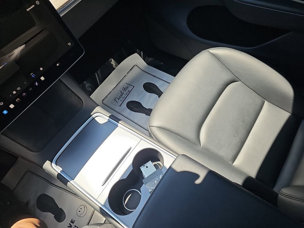 Used 2023 Tesla Model Y Long Range image 29