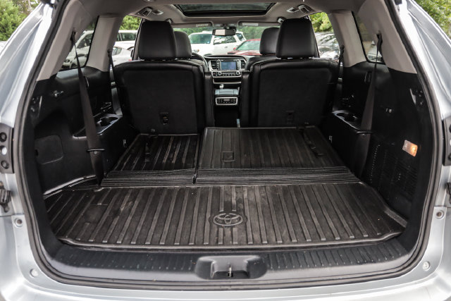 Used 2015 Toyota Highlander Limited Platinum AWD/4WD image 61
