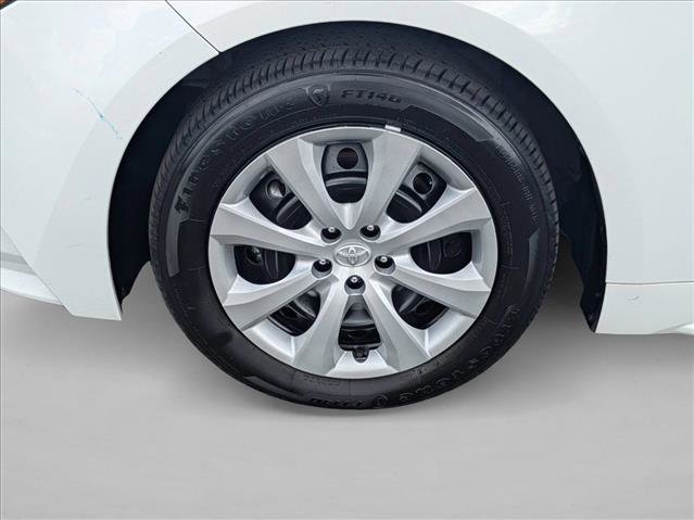 Used 2025 Toyota Corolla LE image 21