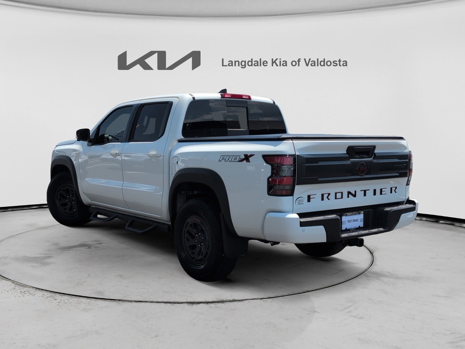 Used 2025 Nissan Frontier Pro-X w/ Pro Premium Package RWD image 9