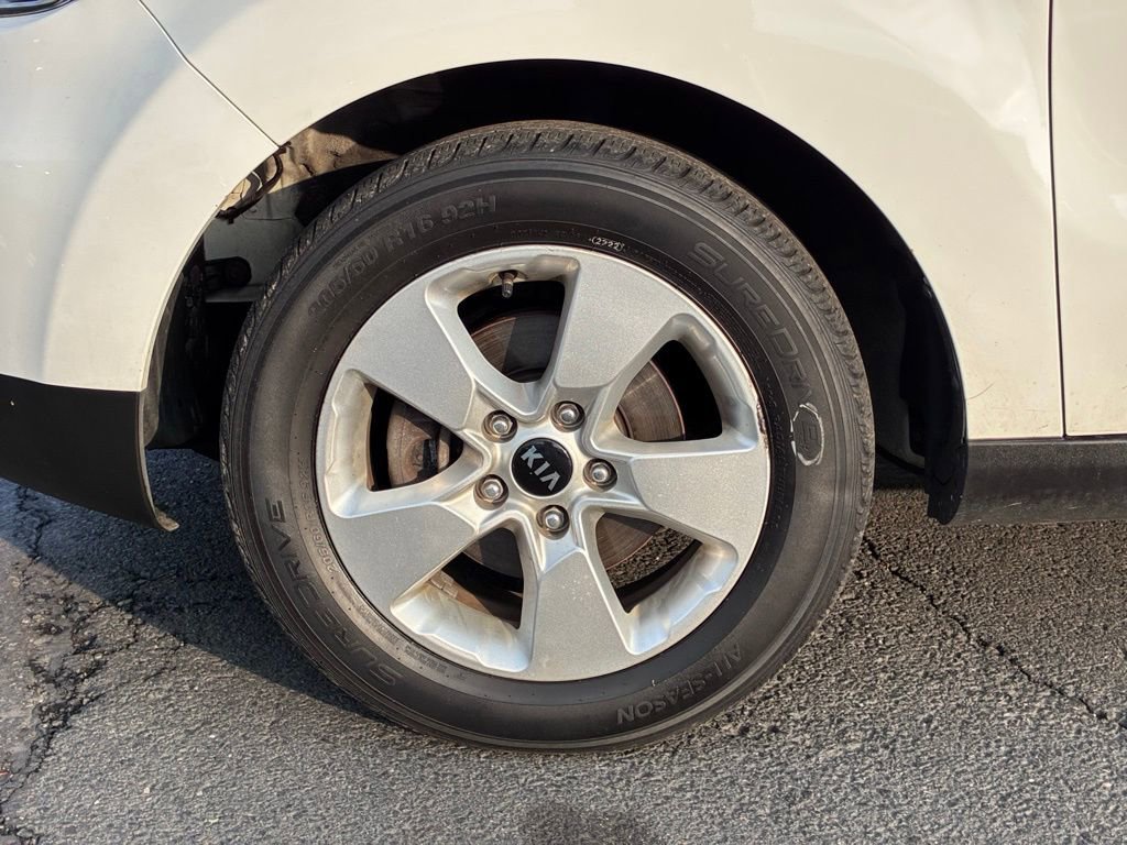 Used 2019 Kia Soul image 46