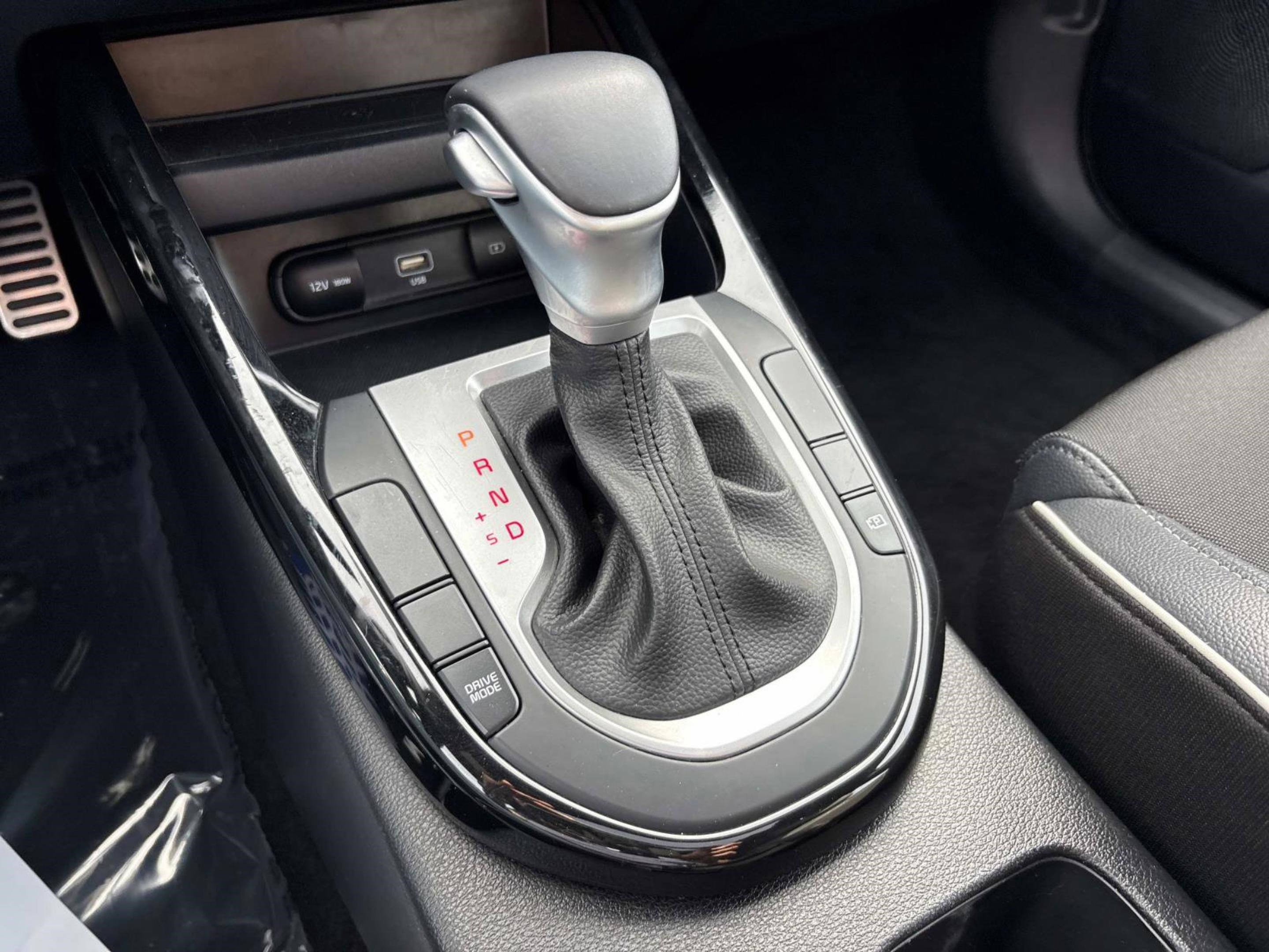 Used 2023 Kia Forte GT-Line w/ GT-Line Premium Package image 32