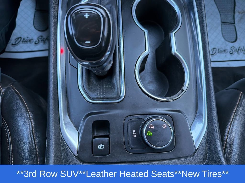 Used 2020 Chevrolet Traverse LT w/ LT Premium Package image 12