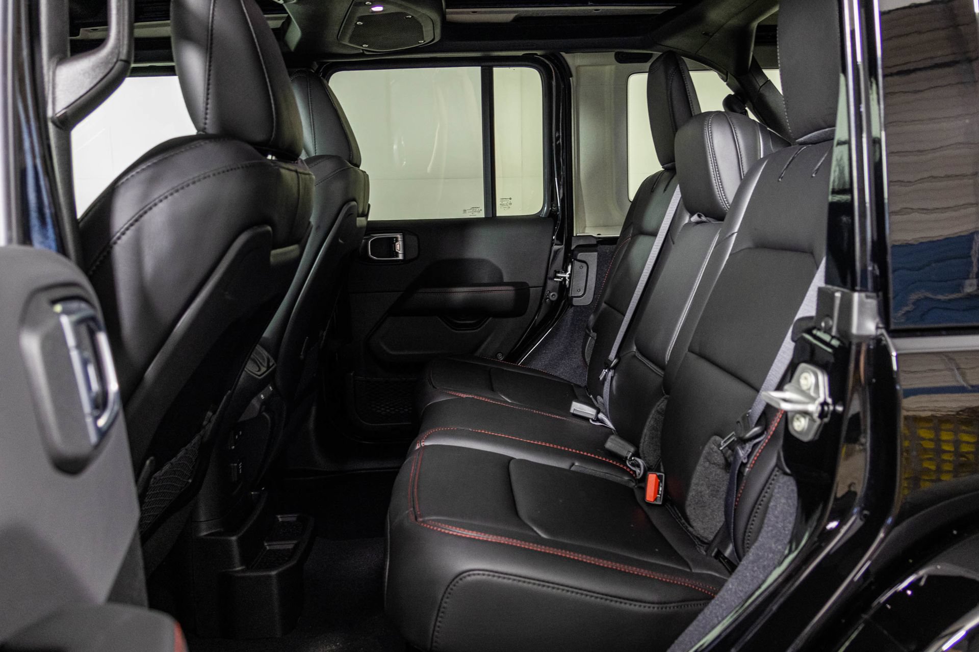 New 2026 Jeep Wrangler Unlimited Rubicon AWD/4WD image 35