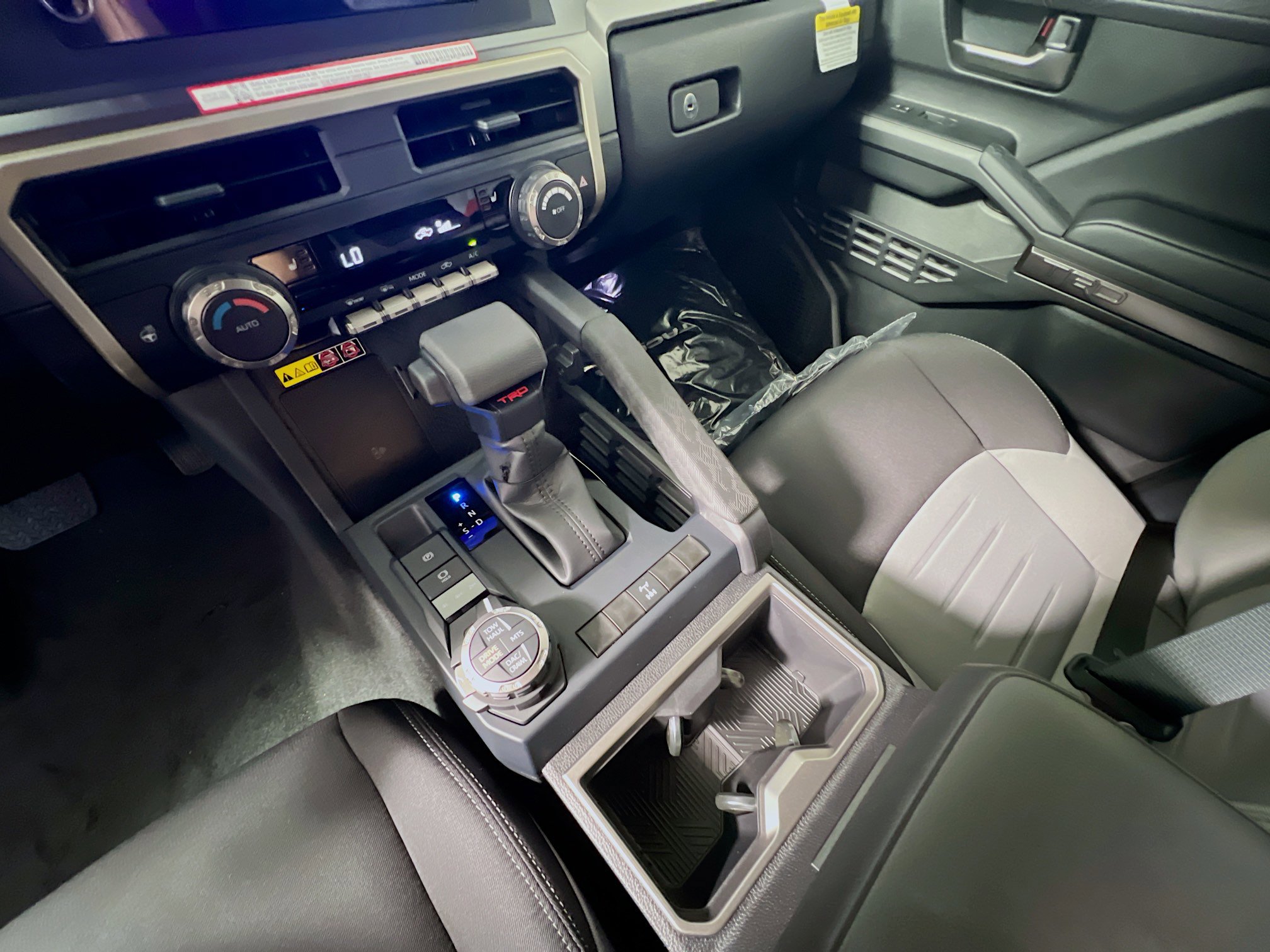 New 2025 Toyota Tacoma TRD Off-Road image 25