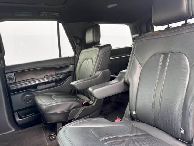 Used 2018 Ford Expedition Limited w/ Equipment Group 302A RWD image 27