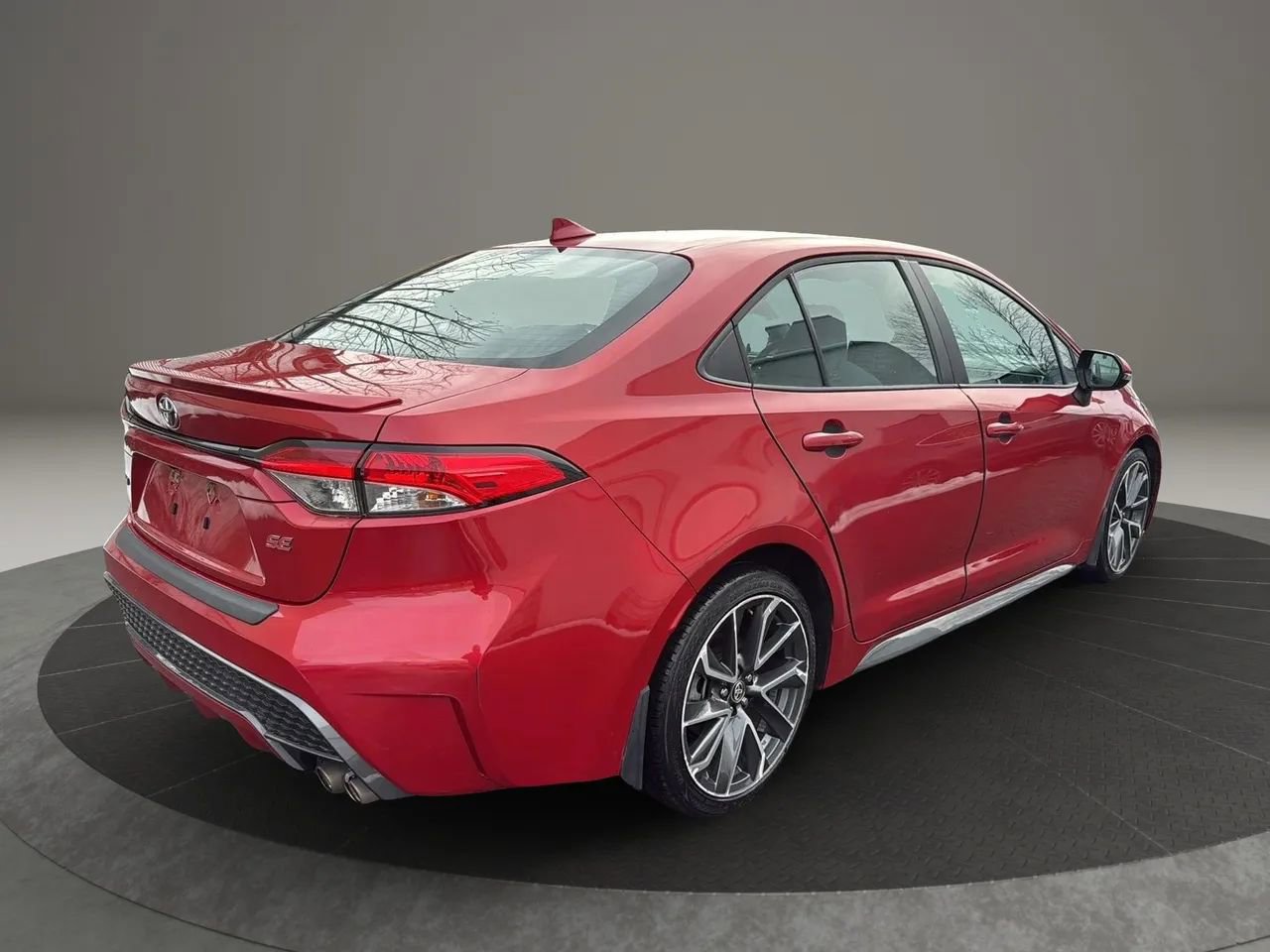 Used 2020 Toyota Corolla SE FWD image 5