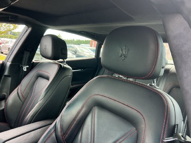 Used 2016 Maserati Quattroporte S RWD image 14