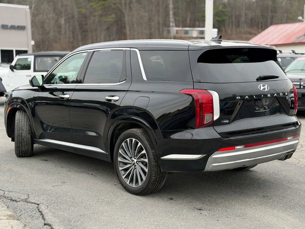 Used 2024 Hyundai Palisade Calligraphy AWD/4WD image 3