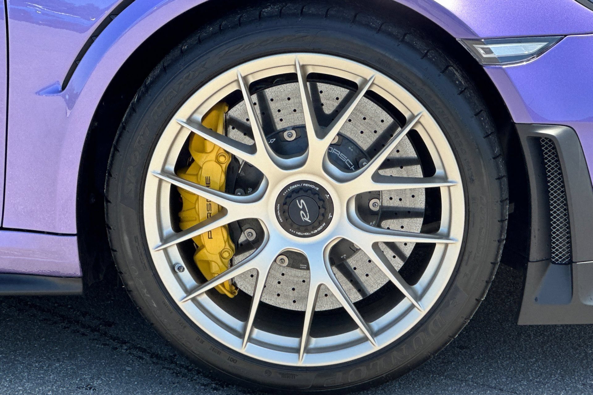 Certified 2018 Porsche 911 GT2 RS RWD image 40