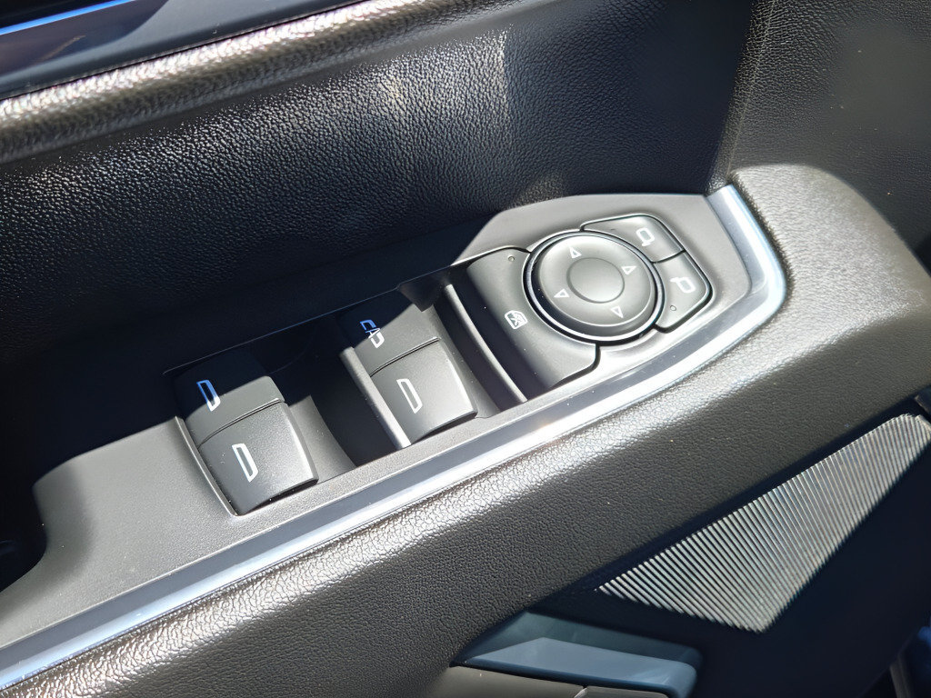 Certified 2023 Chevrolet Silverado 1500 LT AWD/4WD image 25