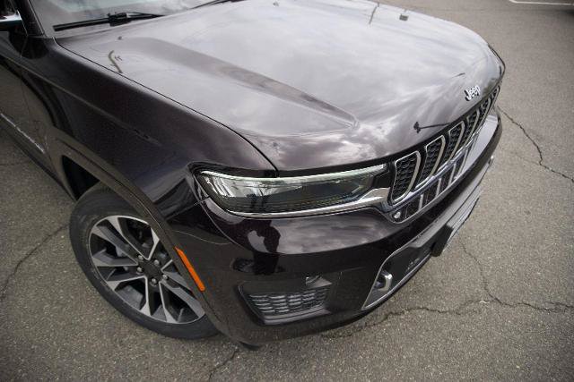 Used 2023 Jeep Grand Cherokee L Overland AWD/4WD image 3