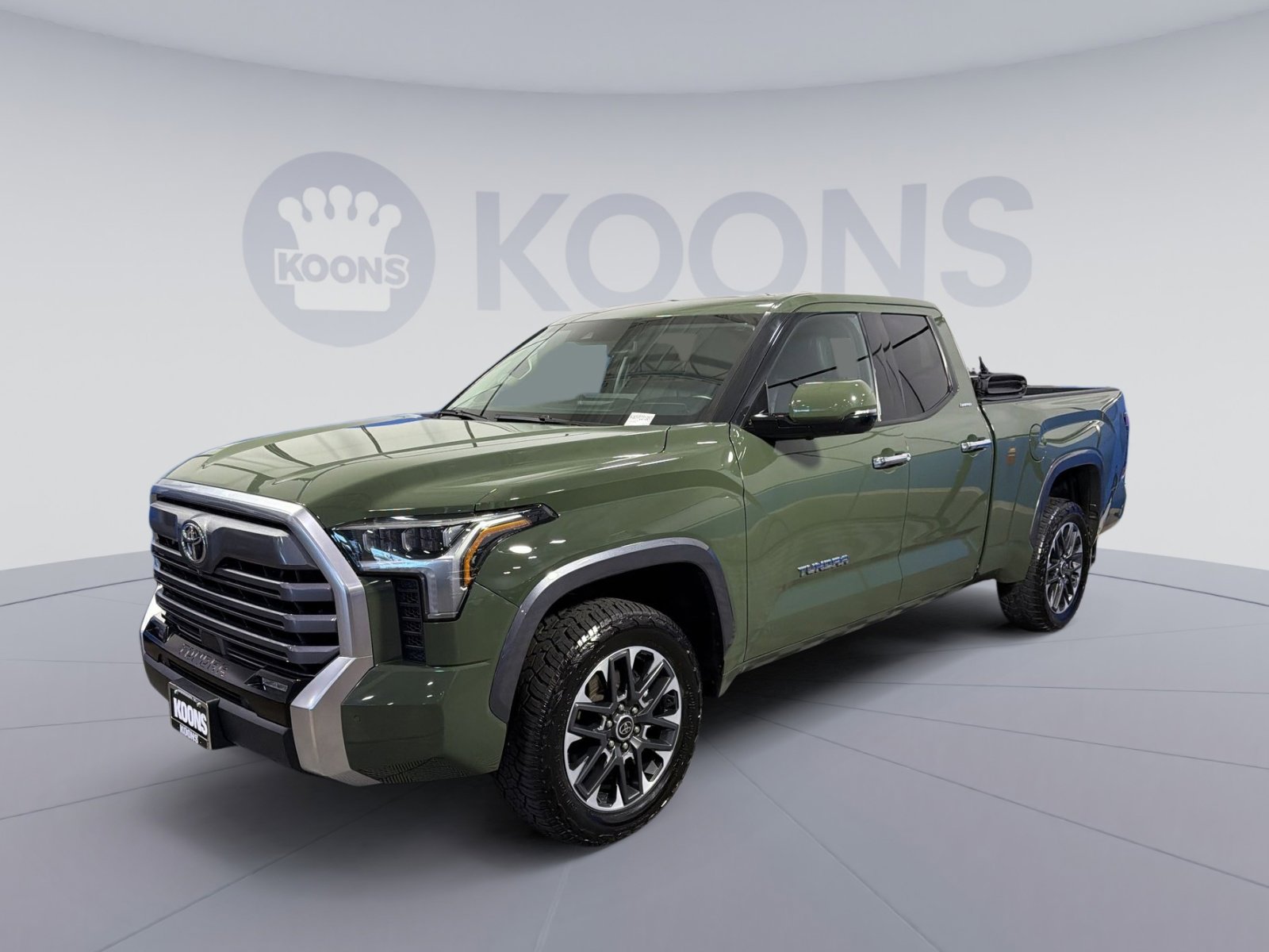 Used 2023 Toyota Tundra Limited image 1