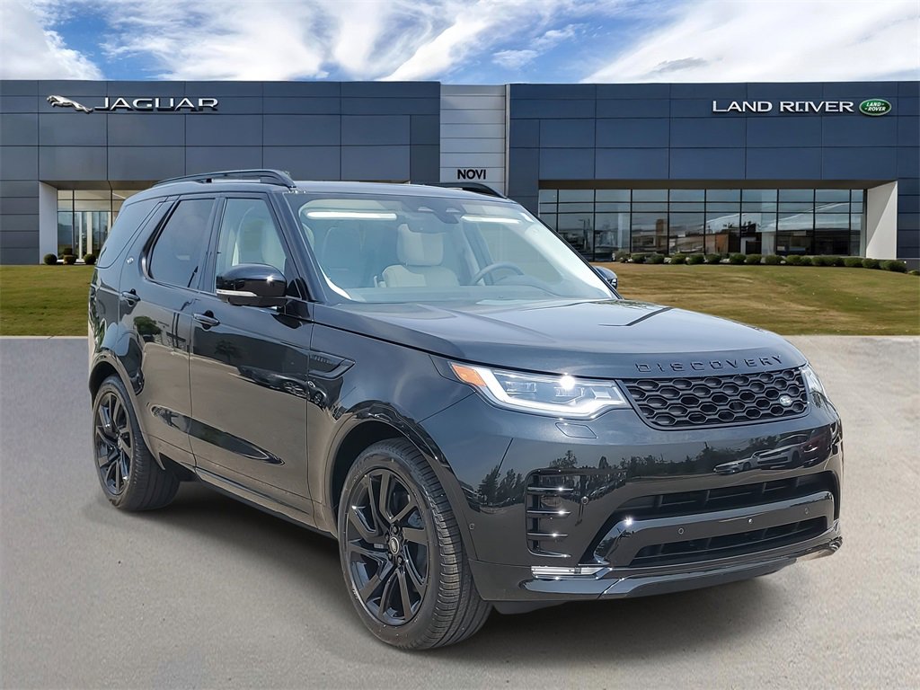 New 2025 Land Rover Discovery Dynamic SE image 2