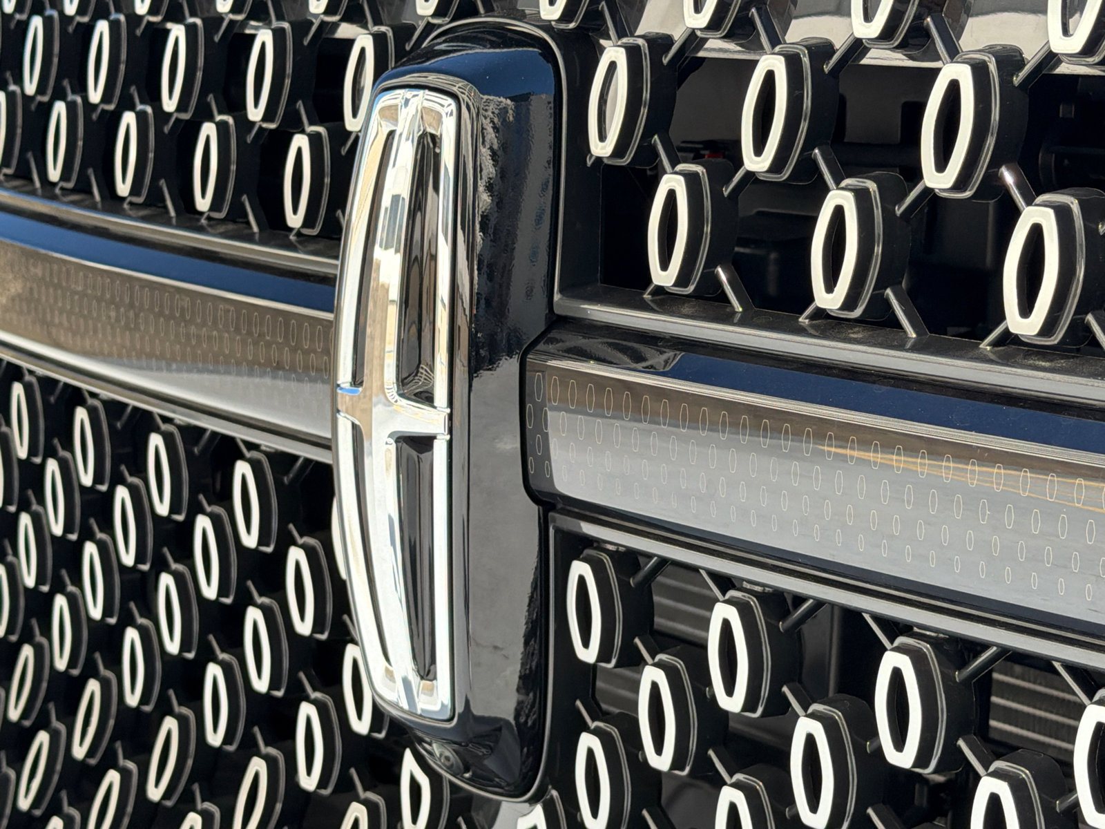 New 2027 Lincoln Navigator L Premier AWD/4WD image 14