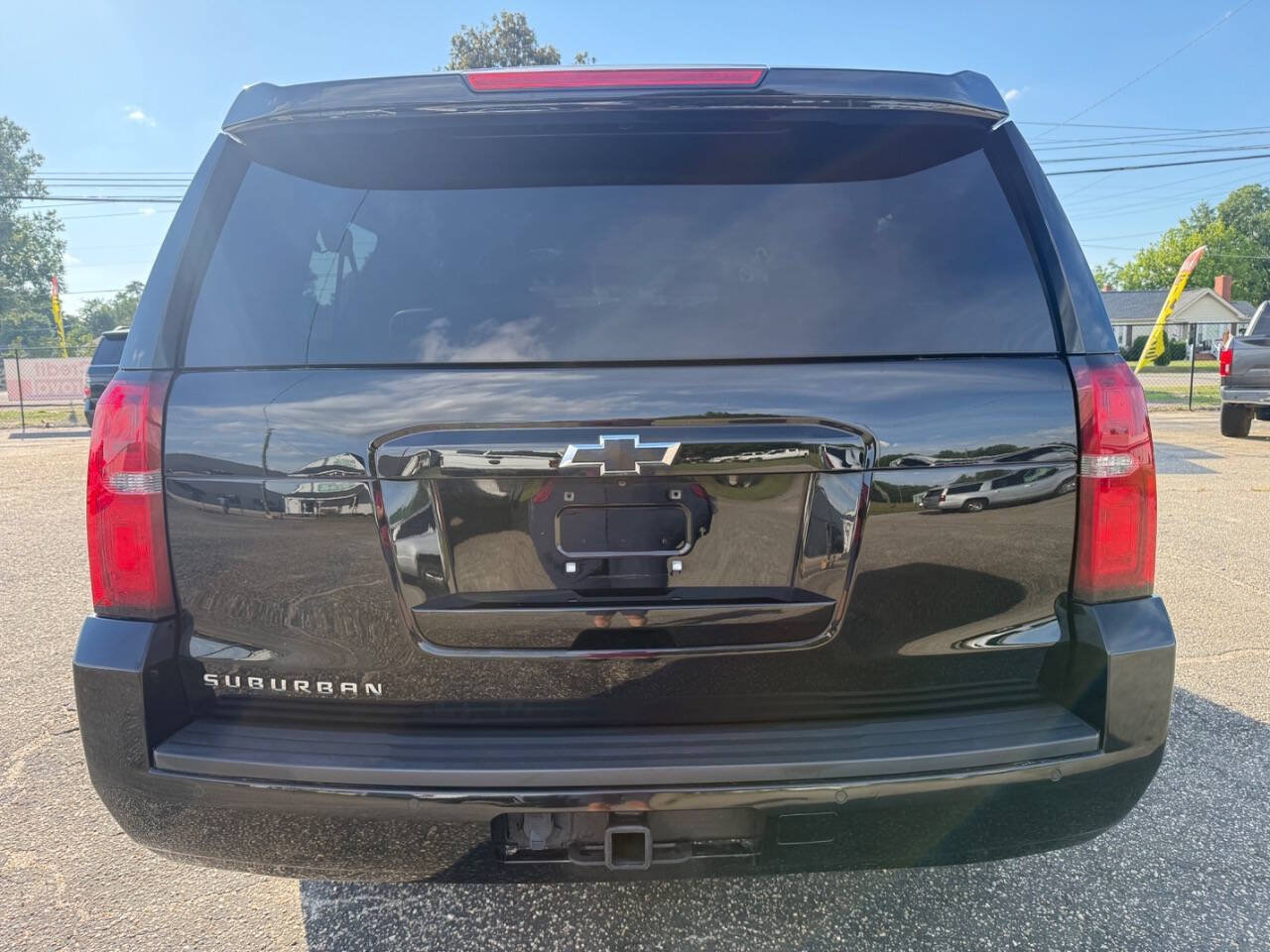 Used 2018 Chevrolet Suburban LT AWD/4WD image 23