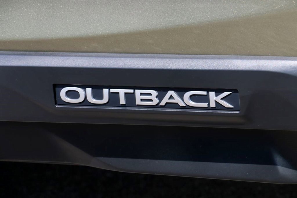 Used 2025 Subaru Outback Premium image 10