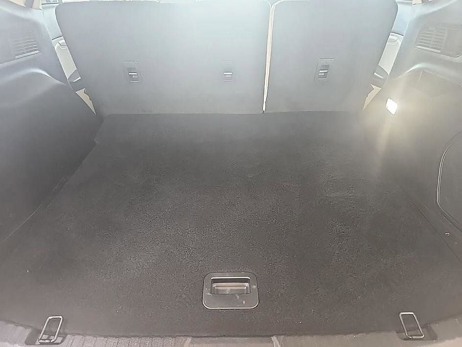 Used 2023 Ford Edge Titanium image 31