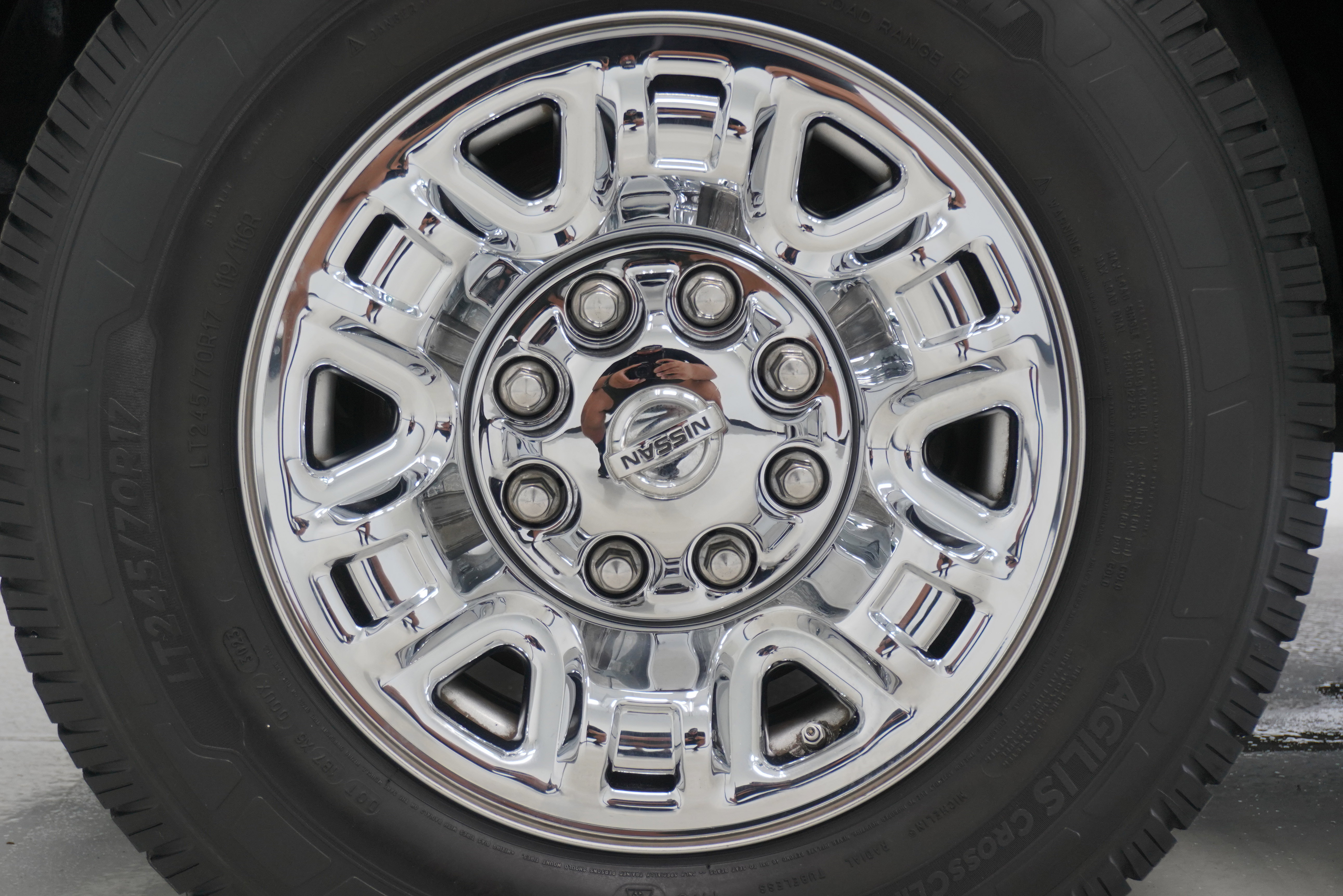 Used 2020 Nissan NV 3500 SV w/ Navigation Package image 21