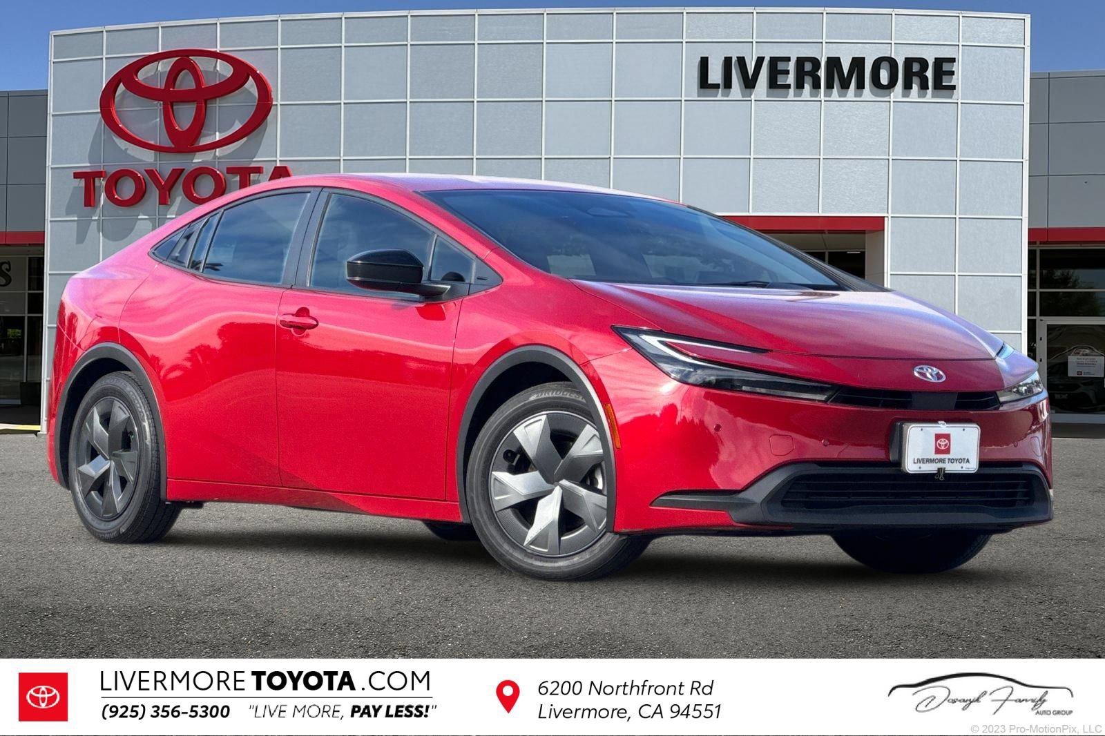 Certified 2025 Toyota Prius LE FWD image 1