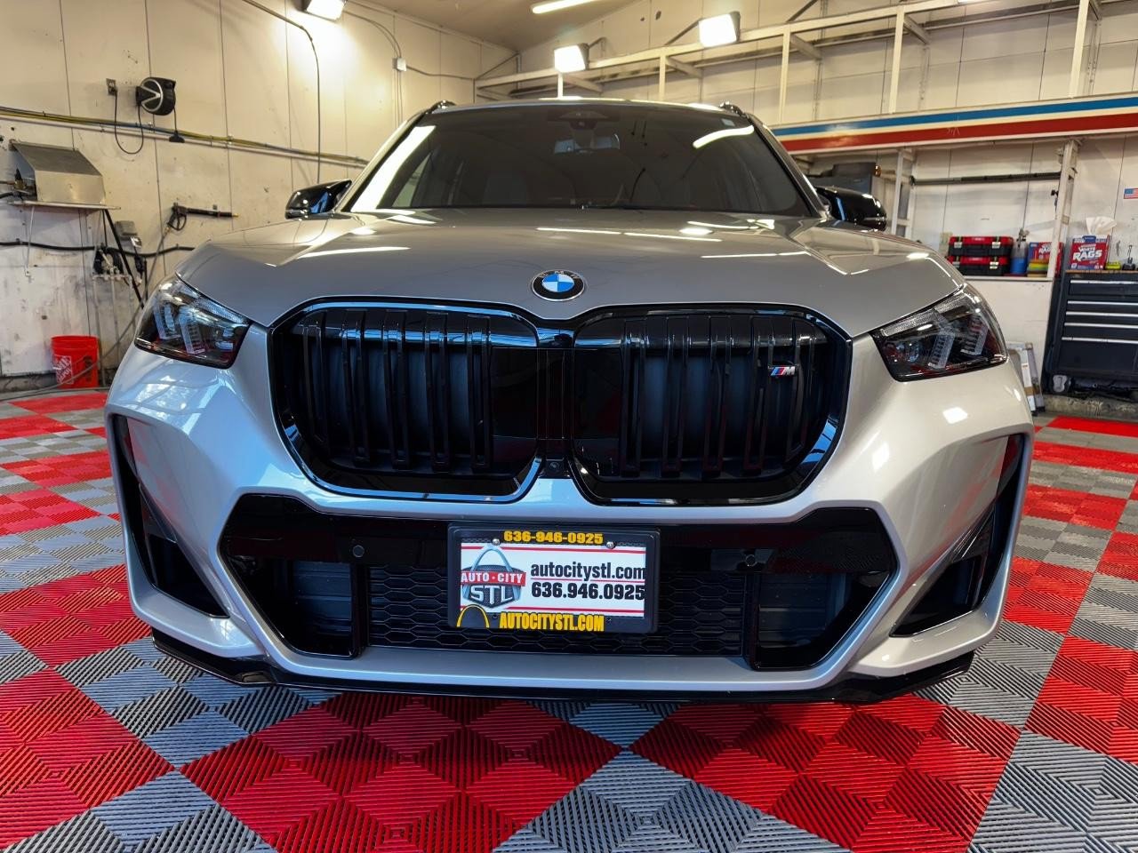 Used 2024 BMW X1 M35i w/ Premium Package image 2