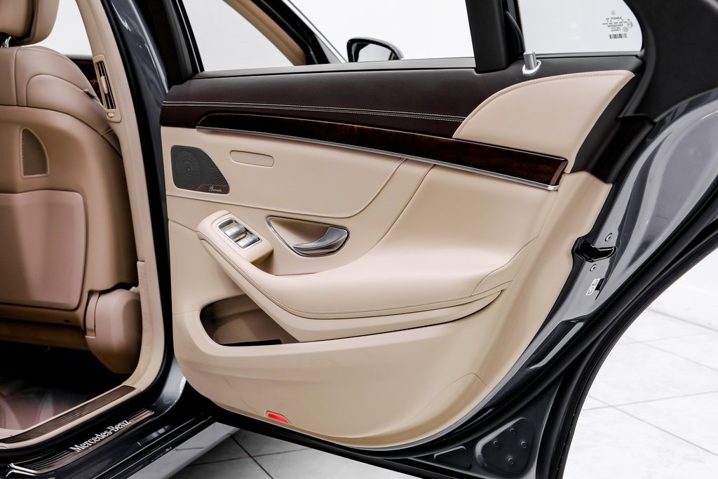 Used 2019 Mercedes-Benz S 560 4MATIC Sedan image 49