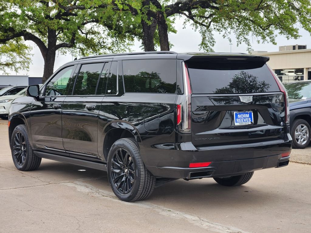 Used 2024 Cadillac Escalade ESV Sport Platinum w/ LPO, ONYX Package AWD/4WD image 7