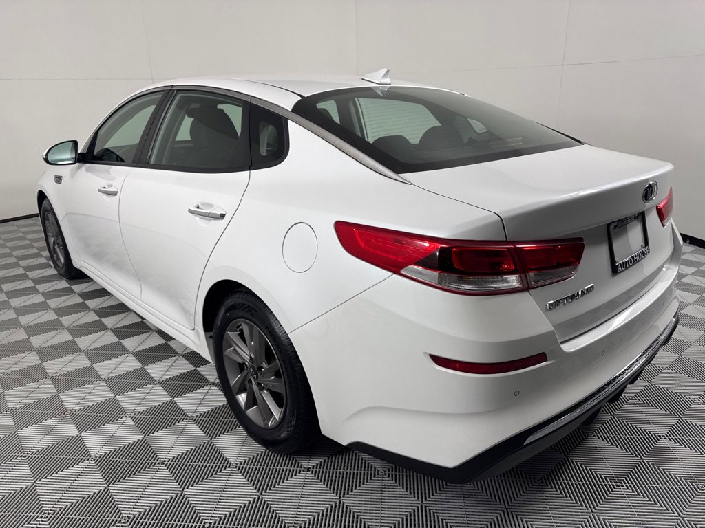 Used 2020 Kia Optima LX image 8