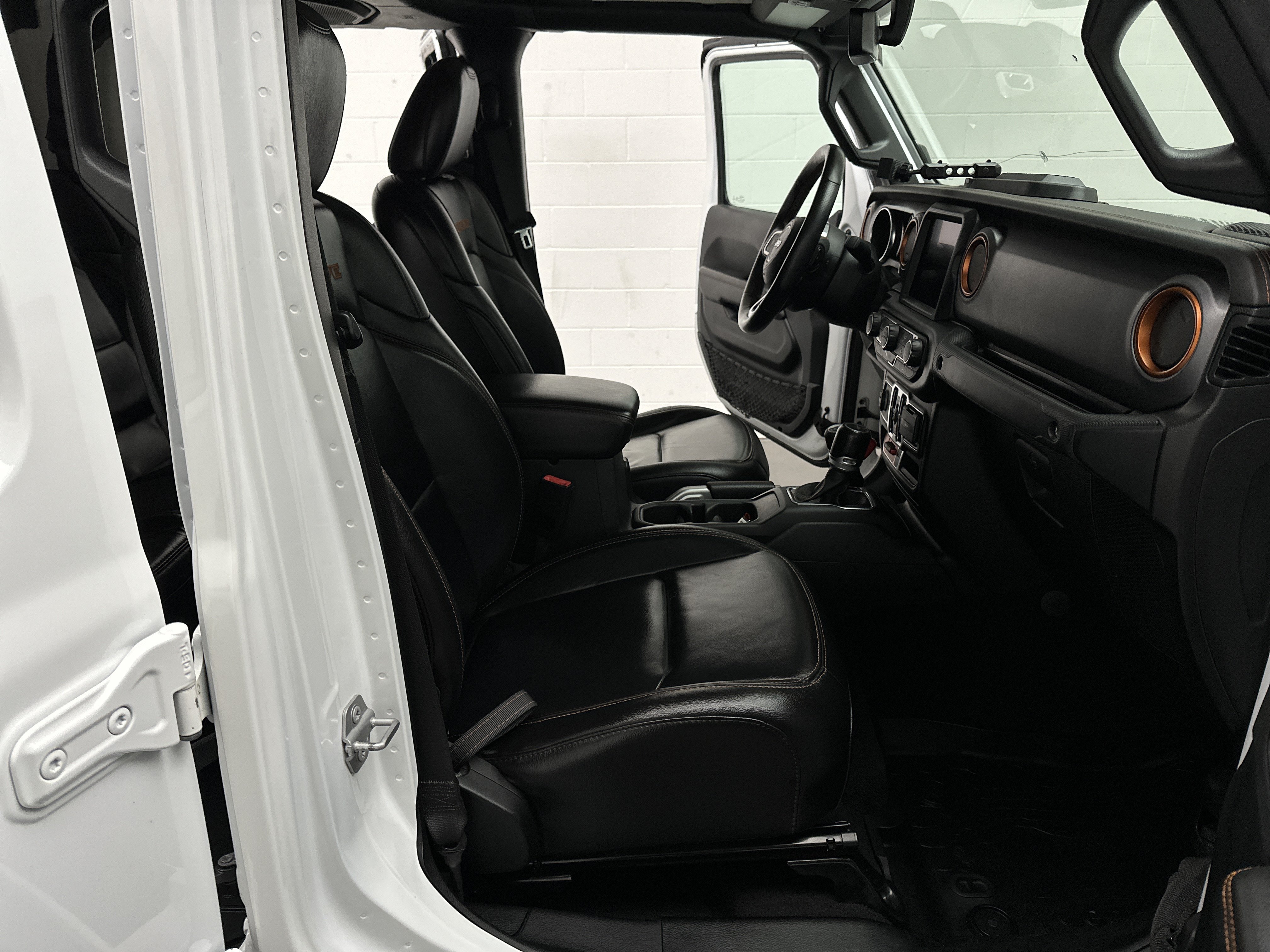 Used 2021 Jeep Gladiator Mojave AWD/4WD image 22