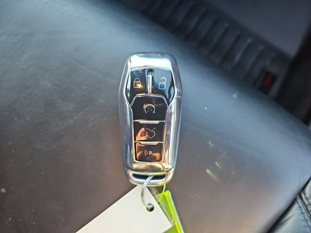 Used 2016 Lincoln MKX Select FWD image 26