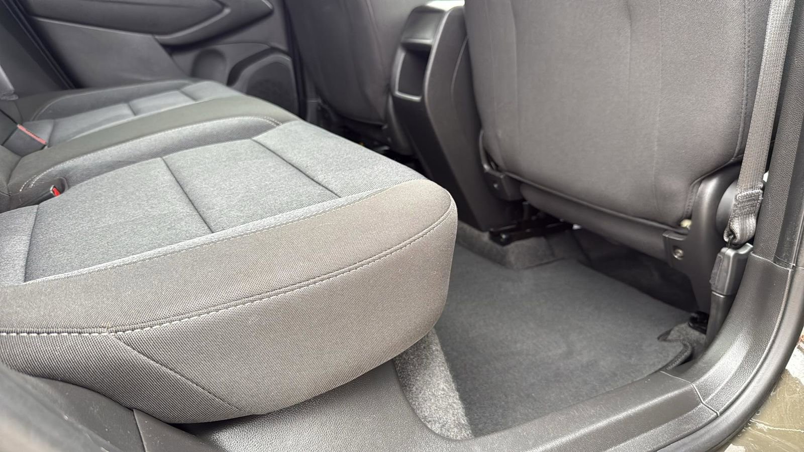 Used 2024 Chevrolet Trax LS w/ LS Convenience Package image 27