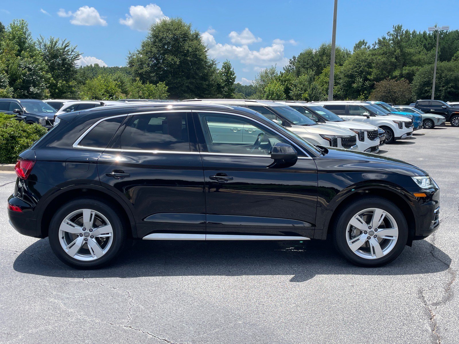 Used 2019 Audi Q5 Prestige AWD/4WD image 2