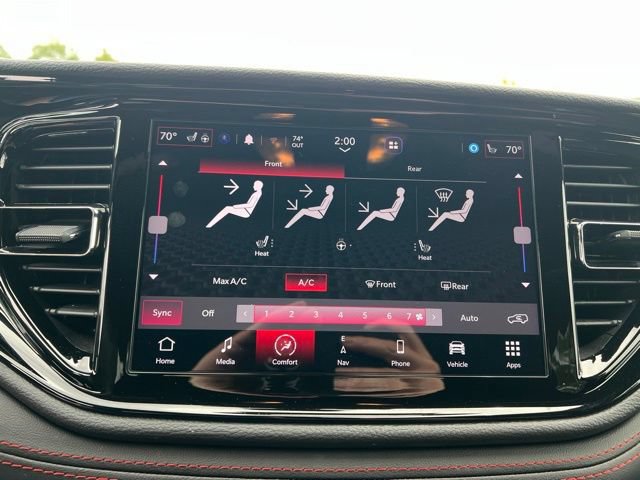 Used 2025 Dodge Durango GT AWD/4WD image 19