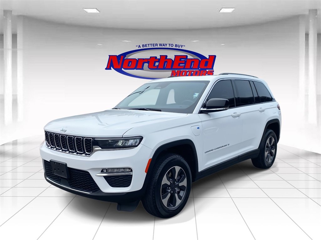 Used 2024 Jeep Grand Cherokee Limited 4xe image 3