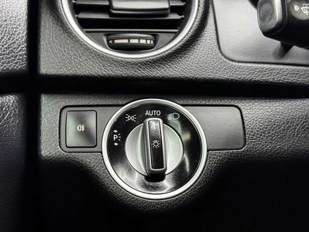 Used 2015 Mercedes-Benz C 63 AMG Coupe image 29